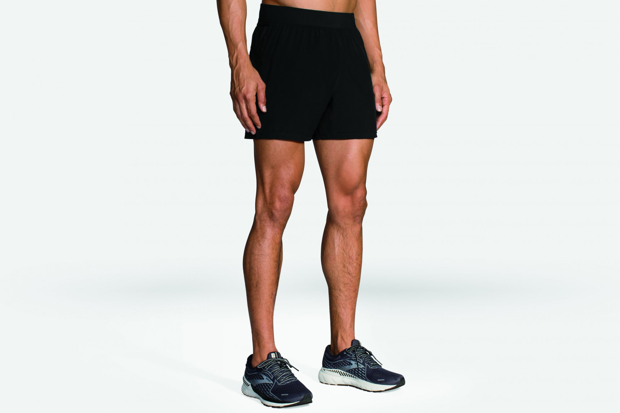 BROOKS  Sherpa 5" Short Black