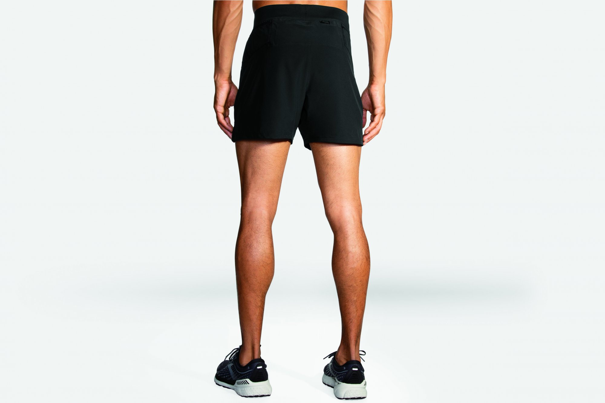 BROOKS  Sherpa 5" Short Black