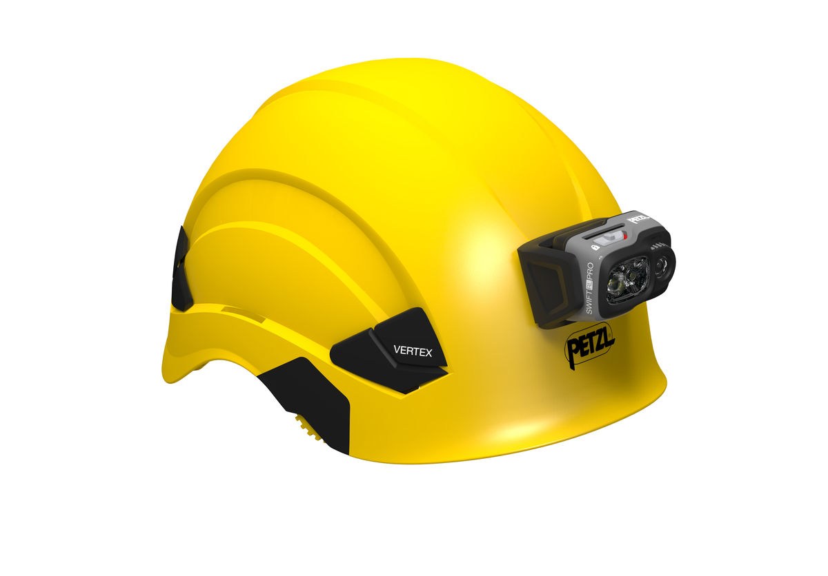 PETZL SWIFT RL PRO svítilna černá