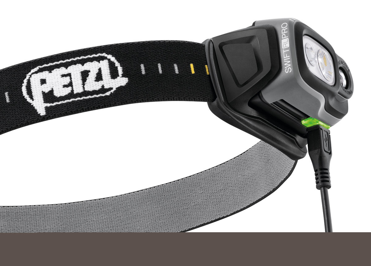 PETZL SWIFT RL PRO svítilna černá