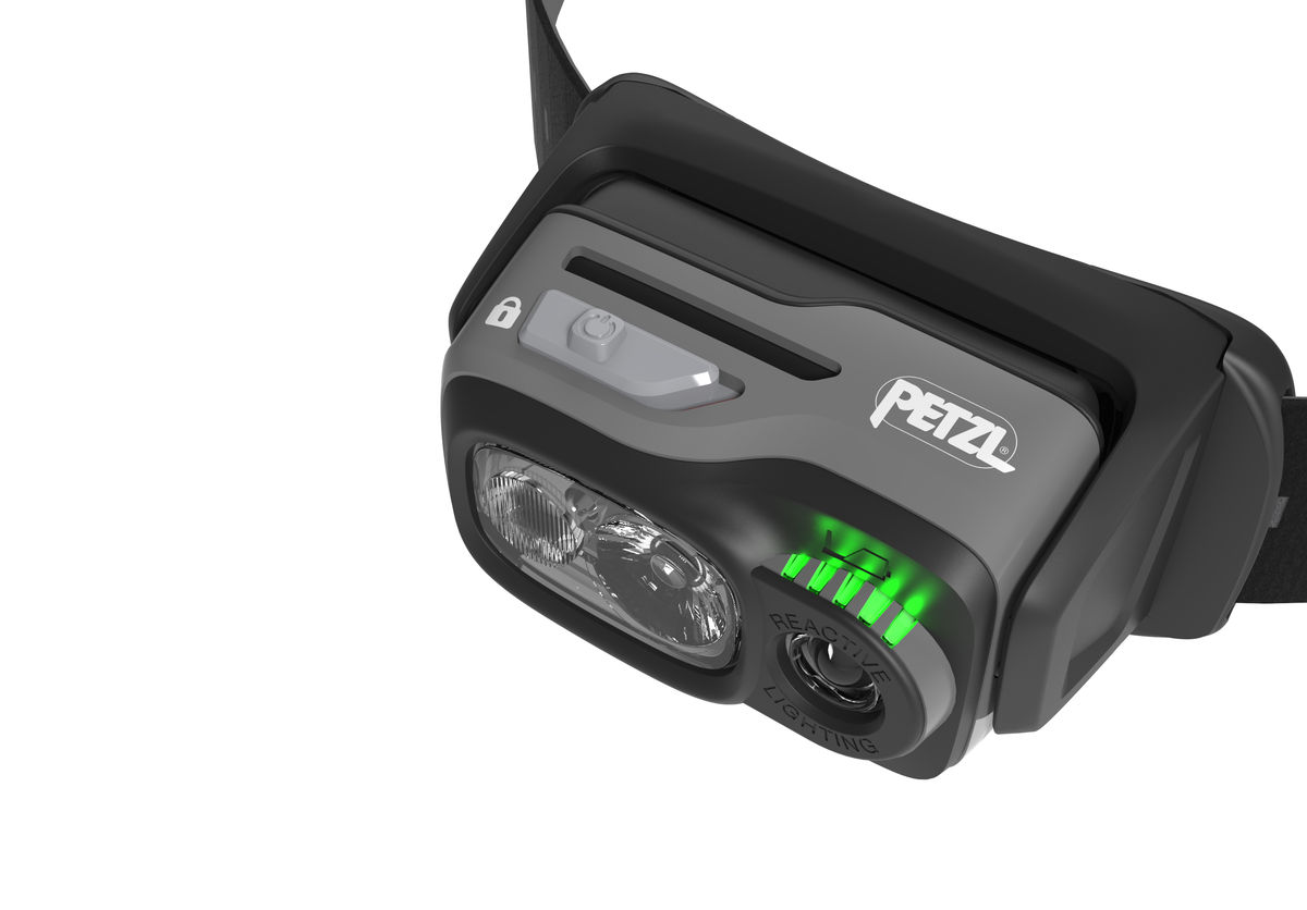 PETZL SWIFT RL PRO svítilna černá