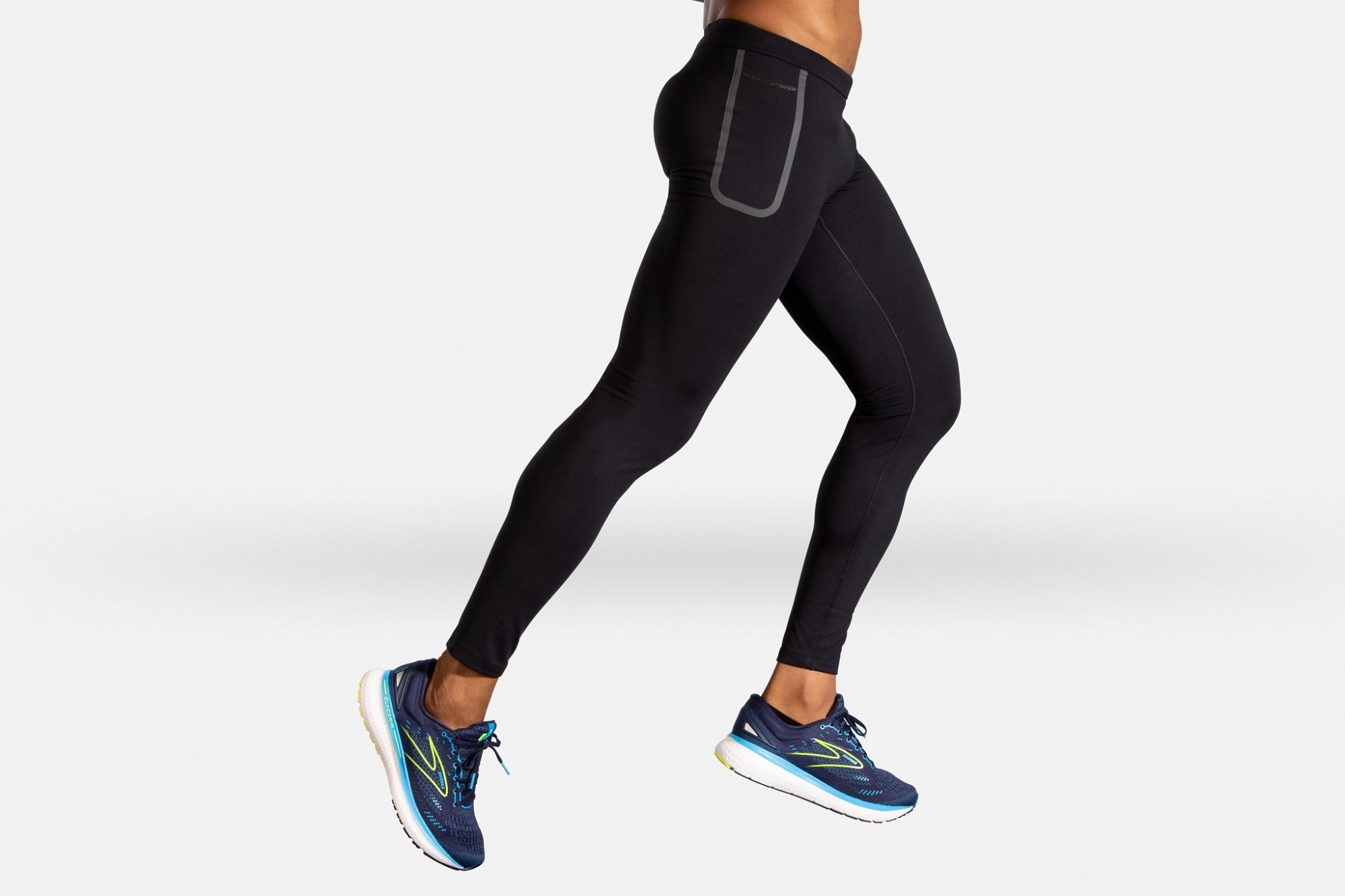 BROOKS Momentum Thermal Tight Black