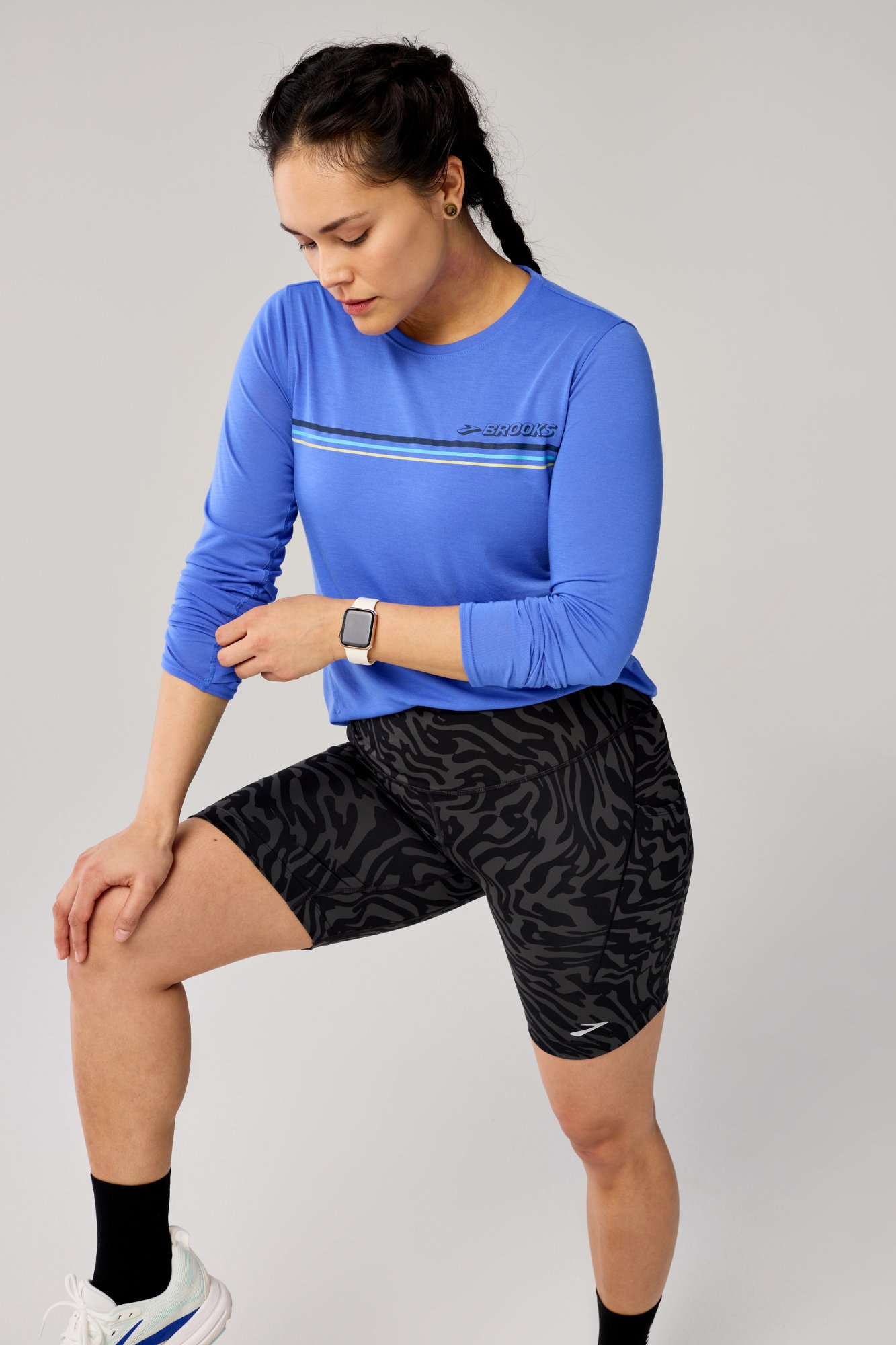 BROOKS Spark 8" Short Tight W Šedá