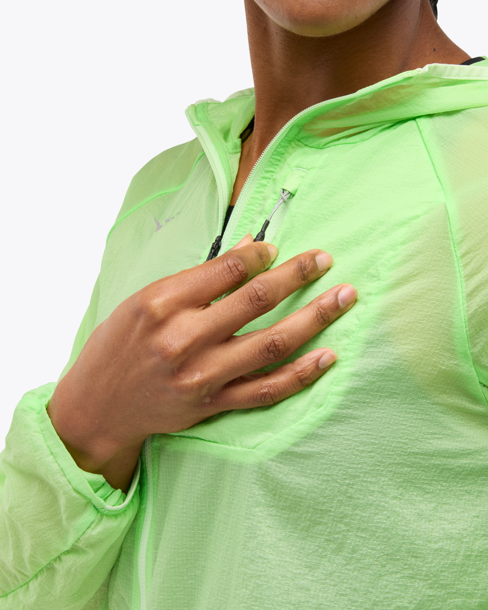 HOKA Skyflow Jacket W Tart Apple