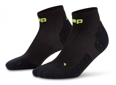 CEP Kotníkové ponožky ULTRALIGHT 4.0 W Black 