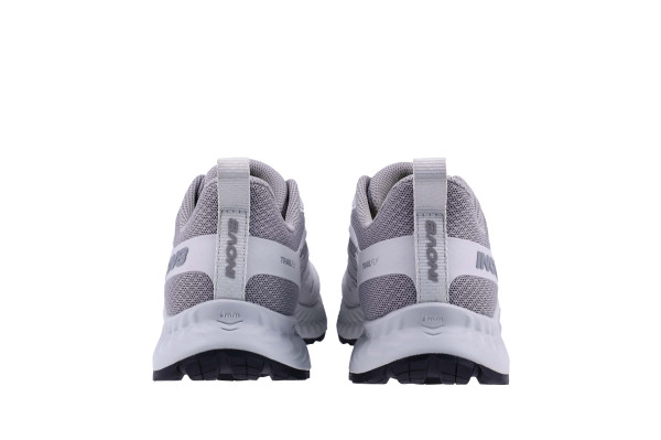 INOV8 TRAILFLY v2 M Šedá